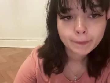 sarah_heart_aus model from Chaturbate