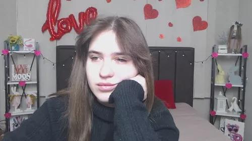 laurahlot from Cherry is Freechat