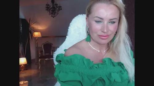 sexyblueyes from Cherry is Freechat