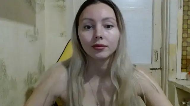 Alice_smiles from StripChat is Freechat