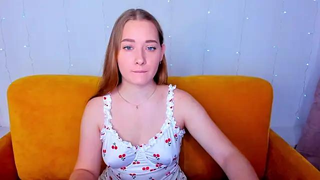 AlinaVice from StripChat is Freechat