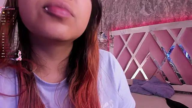 Coraline_Jones2 from StripChat is Freechat