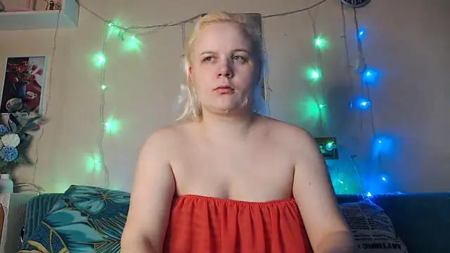 Karolina_love_ from StripChat is Freechat