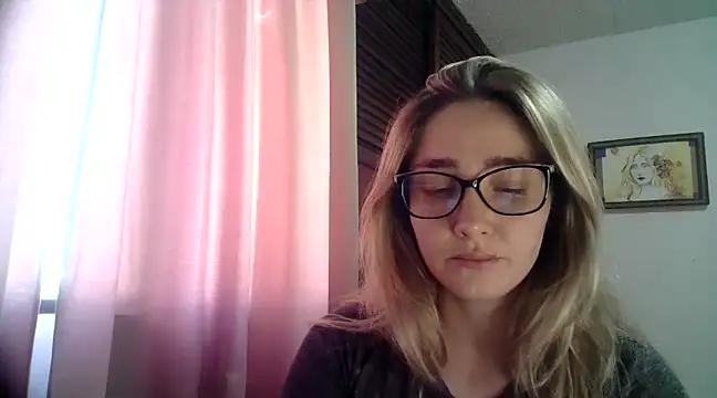 katy_pp from StripChat is Freechat