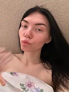 Lisaaa_Alisa from StripChat is Freechat