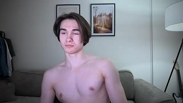 MarkusDean from StripChat is Freechat