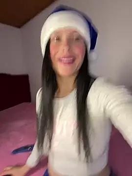 MiaSalinas from StripChat is Freechat