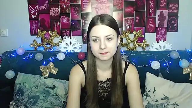 MilanaRoza from StripChat is Freechat