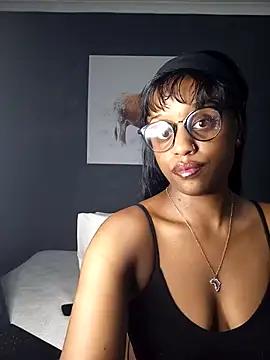 Queen-Chocolate from StripChat is Freechat