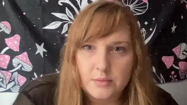 thickgingergoddess from StripChat is Freechat