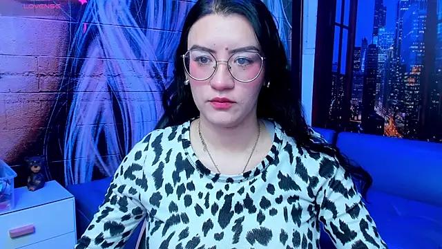 Violetaa_diazz from StripChat is Freechat